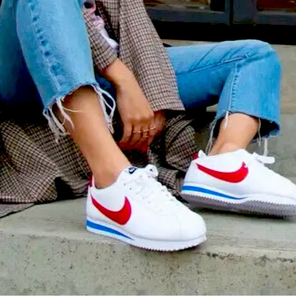 SOLD - Nike Classic Cortez Leather - Picture 1 of 3